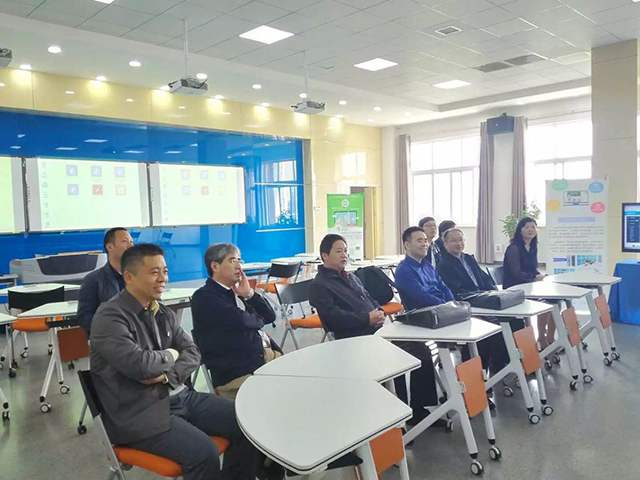 吴胜东调研教育信息化工作 吴胜东调研教育信息化工作